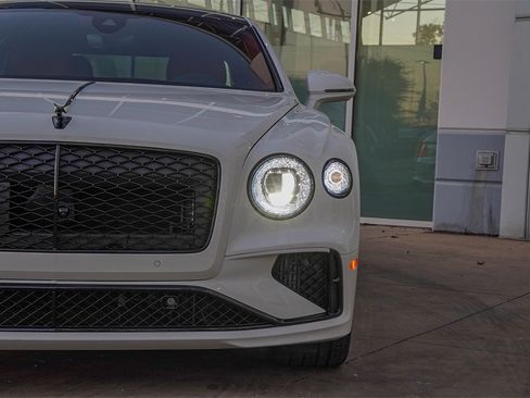 New 2026 Bentley Flying Spur Plug-In Hybrid image 7