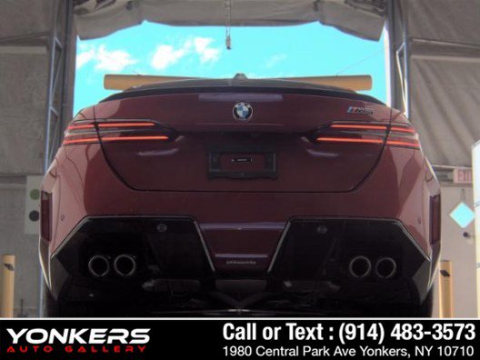 Used 2026 BMW M5 w/ Carbon Package AWD/4WD image 4