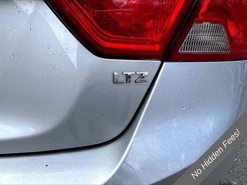 Used 2015 Chevrolet Impala LTZ FWD image 8