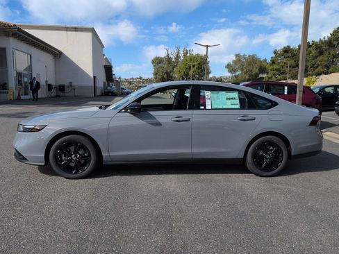 New 2025 Honda Accord SE image 2