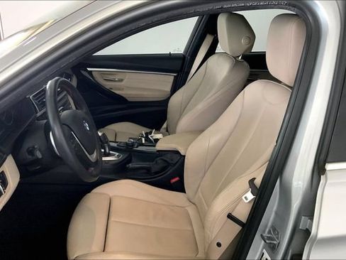 Used 2018 BMW 330e w/ Convenience Package RWD image 11