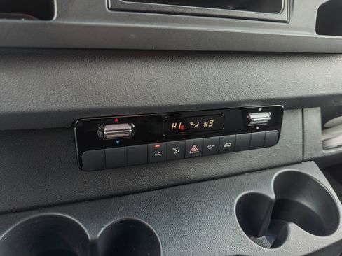 Used 2021 Mercedes-Benz Sprinter 2500 w/ Driver Convenience Package image 29