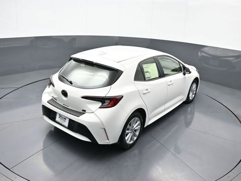 New 2025 Toyota Corolla SE image 37