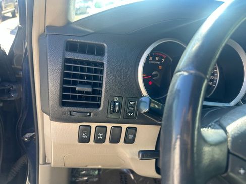 Used 2006 Toyota 4Runner Limited AWD/4WD image 12
