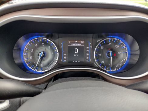 Used 2023 Chrysler Voyager LX FWD image 27