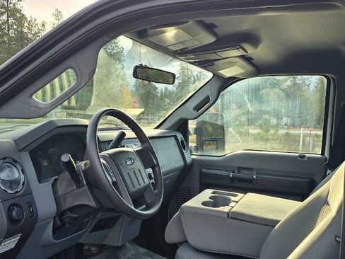 Used 2011 Ford F350 XL w/ PWR Equipment Group image 9