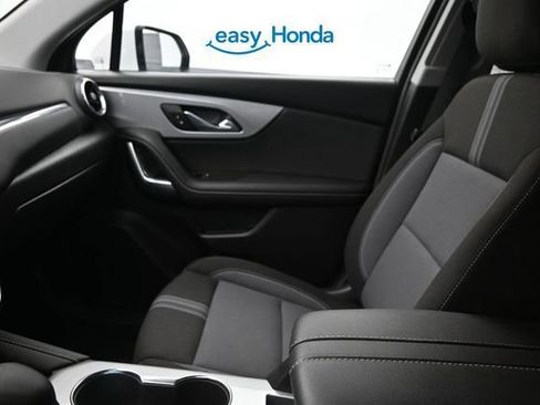 Used 2025 Chevrolet Blazer LT AWD/4WD image 13