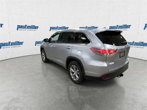 Used 2015 Toyota Highlander XLE image 9