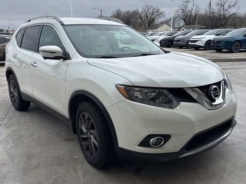 Used 2016 Nissan Rogue SL image 1