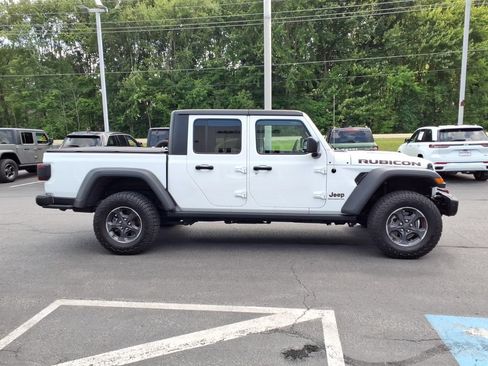 Used 2023 Jeep Gladiator Rubicon w/ LED Lighting Group AWD/4WD image 5