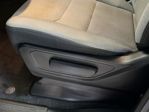 Used 2021 RAM 1500 Big Horn image 18