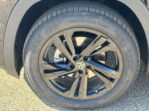 New 2026 Volkswagen Atlas Cross Sport SEL R-Line AWD/4WD image 8