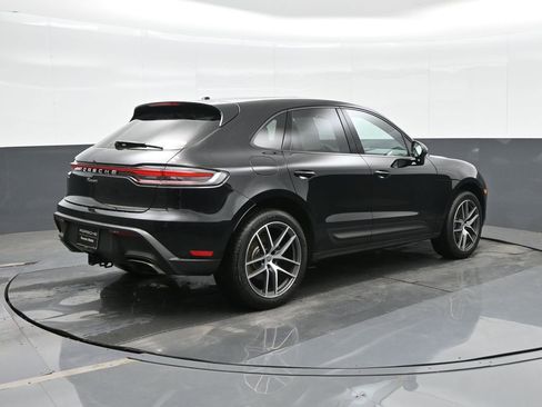 Certified 2025 Porsche Macan AWD/4WD image 7