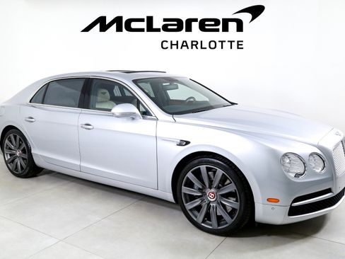 Used 2017 Bentley Flying Spur V8 image 2