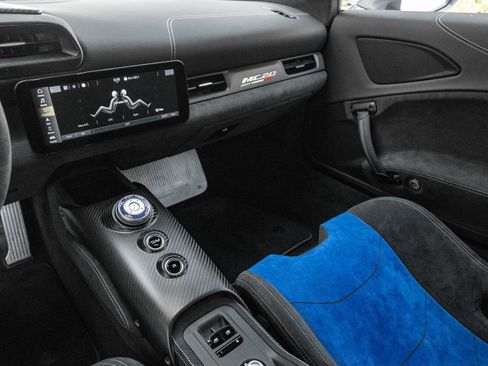 Used 2022 Maserati MC20 Coupe RWD image 16