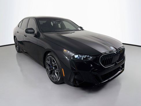New 2027 BMW 550e xDrive w/ Executive Package AWD/4WD image 3