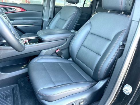 Used 2025 Chevrolet Traverse Z71 w/ LPO, Floor Liner Package image 17