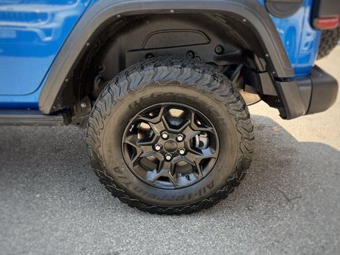 Used 2023 Jeep Wrangler Unlimited Rubicon 4xe AWD/4WD image 16