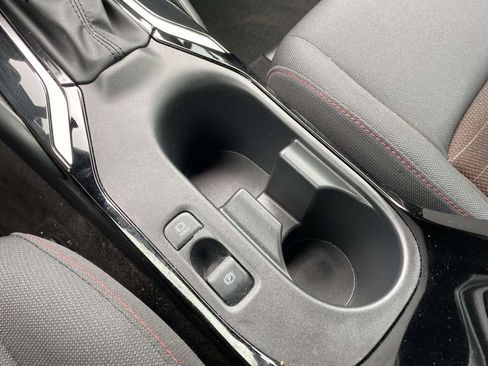Used 2025 Toyota Corolla SE FWD image 21
