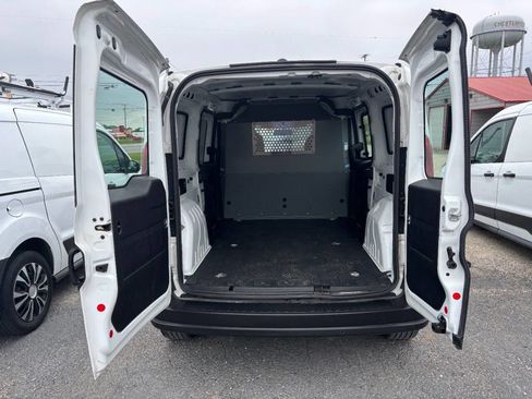 Used 2017 RAM ProMaster City Tradesman w/ Rear Back-up Camera Group FWD image 13