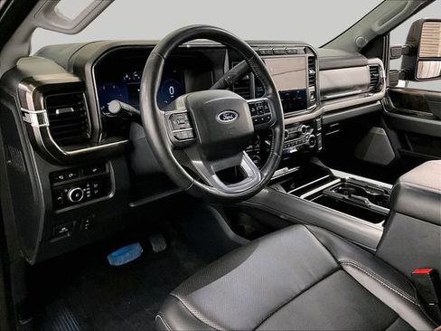 Used 2024 Ford F250 Lariat w/ Lariat Ultimate Package AWD/4WD image 12