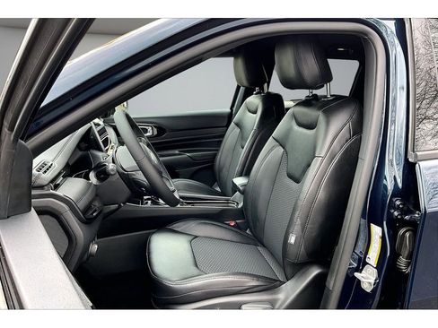 New 2026 Jeep Compass Latitude AWD/4WD image 10