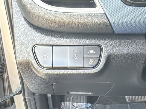 Used 2023 Kia Seltos S image 9