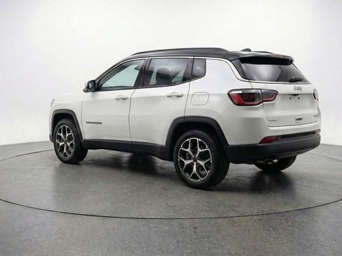 Used 2025 Jeep Compass Limited AWD/4WD image 6