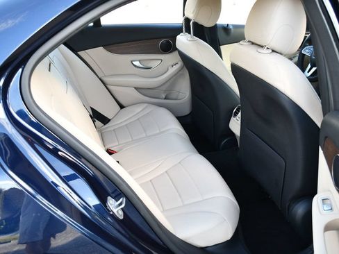 Used 2019 Mercedes-Benz C 300 4MATIC Sedan image 19
