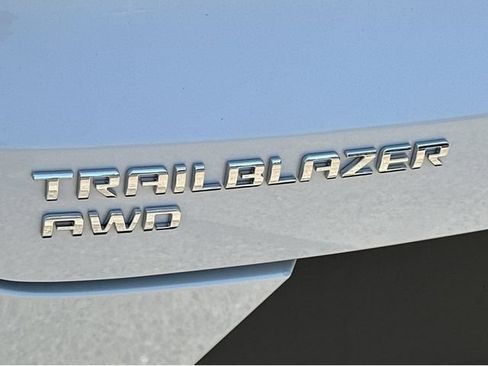 Certified 2025 Chevrolet TrailBlazer ACTIV w/ Convenience Package AWD/4WD image 16