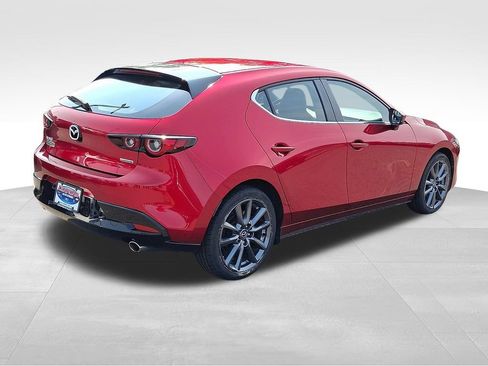 Used 2023 MAZDA MAZDA3 s FWD image 6