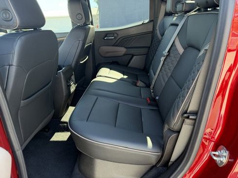 Used 2026 GMC Canyon Denali AWD/4WD image 14