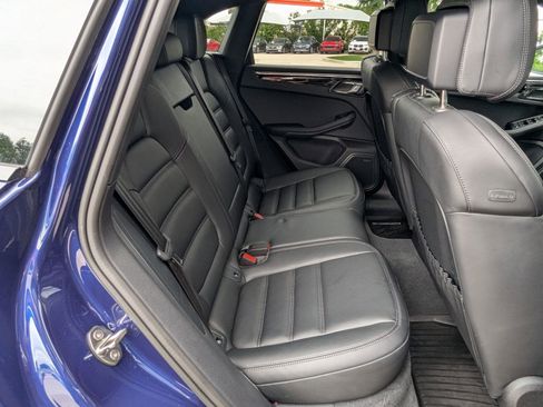 Certified 2026 Porsche Macan image 24