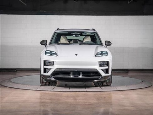 Used 2024 Porsche Macan Turbo Electric image 9