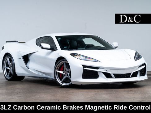 Used 2025 Chevrolet Corvette E-Ray AWD/4WD image 1