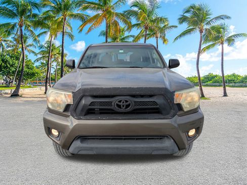 Used 2015 Toyota Tacoma PreRunner w/ SR5 Package image 8