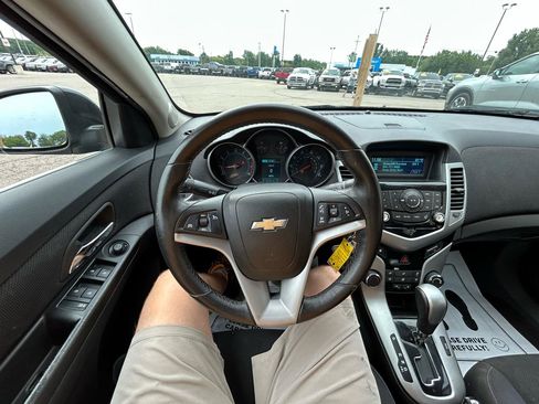 Used 2013 Chevrolet Cruze LT FWD image 27