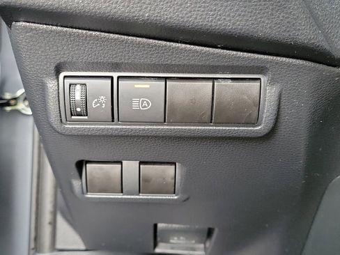 Used 2024 Toyota Corolla Cross LE FWD image 24