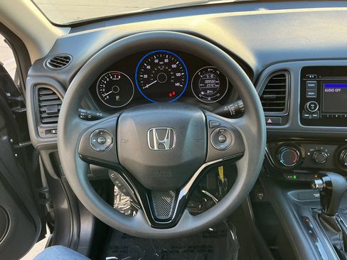 Used 2021 Honda HR-V LX image 21