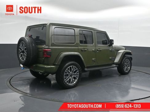 Used 2024 Jeep Wrangler High Altitude AWD/4WD image 2