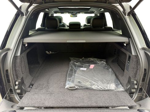 New 2025 Land Rover Range Rover SE AWD/4WD image 25