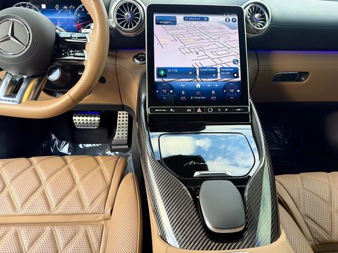 Used 2025 Mercedes-Benz AMG GT 63 image 19