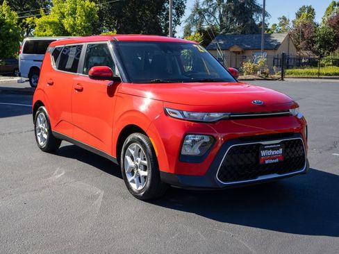 Used 2020 Kia Soul S FWD image 5