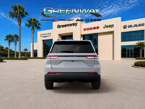 New 2025 Jeep Grand Cherokee Limited w/ Black Appearance Package RWD image 7