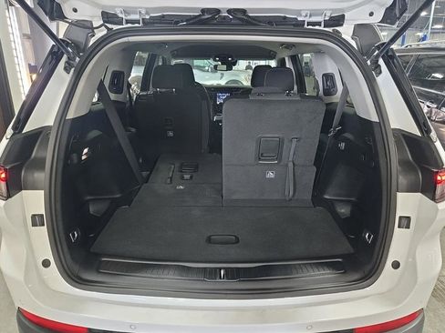 Used 2023 Jeep Grand Cherokee L Laredo image 7