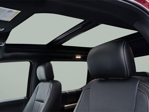 Used 2019 Ford F150 Lariat w/ Equipment Group 502A Luxury image 14