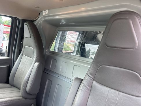 Used 2022 Chevrolet Express 2500 w/ Driver Convenience Package RWD image 14