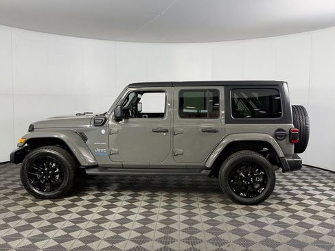 Used 2021 Jeep Wrangler Unlimited Sahara image 11