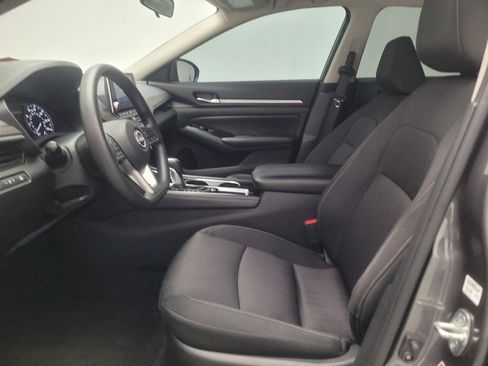 Used 2023 Nissan Altima 2.5 SV FWD image 17