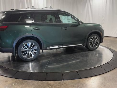 Certified 2026 INFINITI QX60 Luxe w/ Family Package AWD/4WD image 6